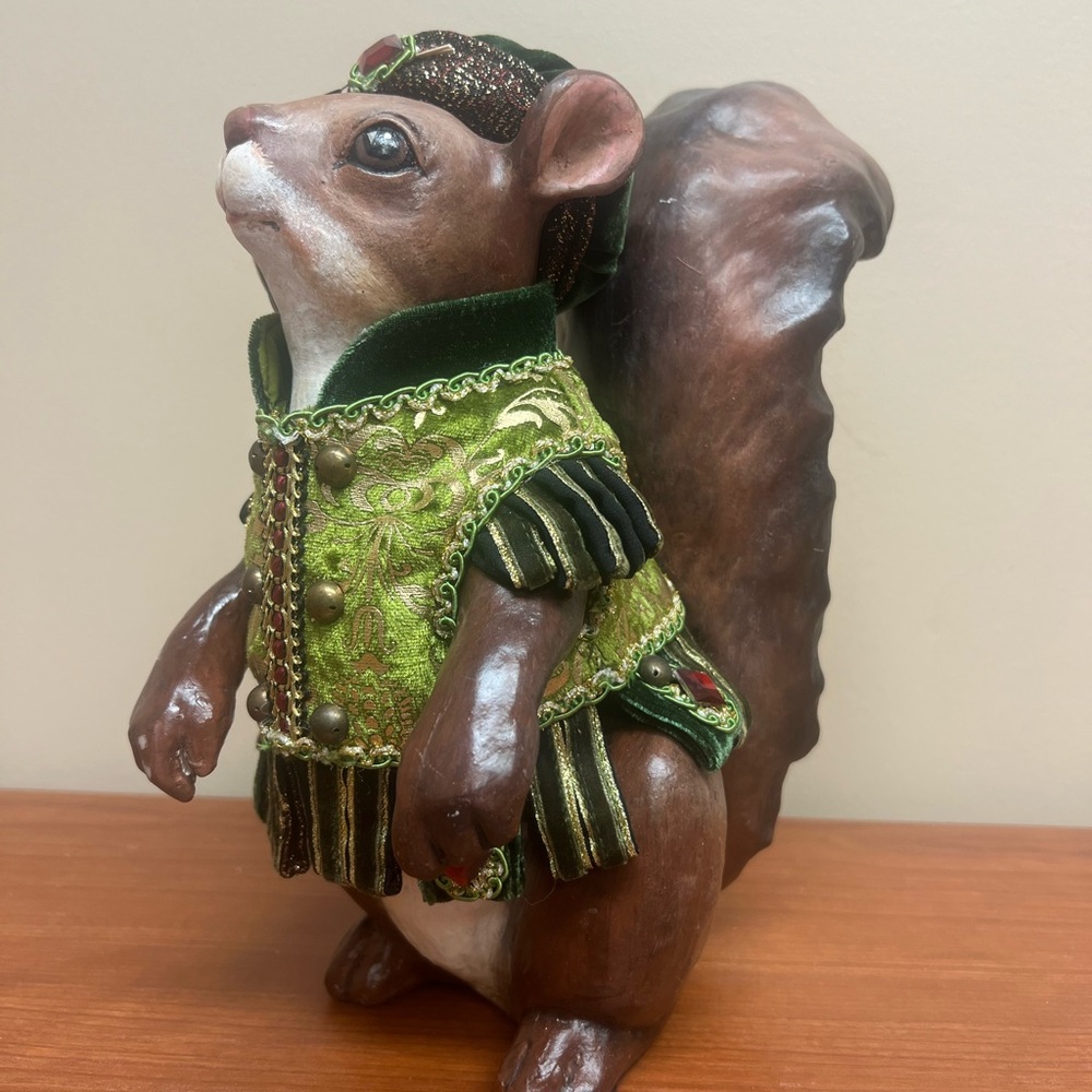 Katherine’s Collection Tapestry Squirrel Doll Display Christmas Animals Figure